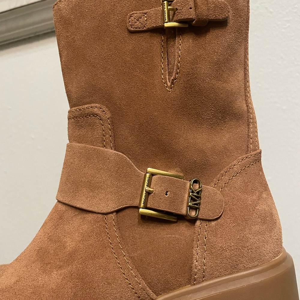 Women's Michael Kors Boots - Picture 10 of 10